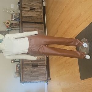 Wilfred Aritzia The Melina Vegan Leather Pant